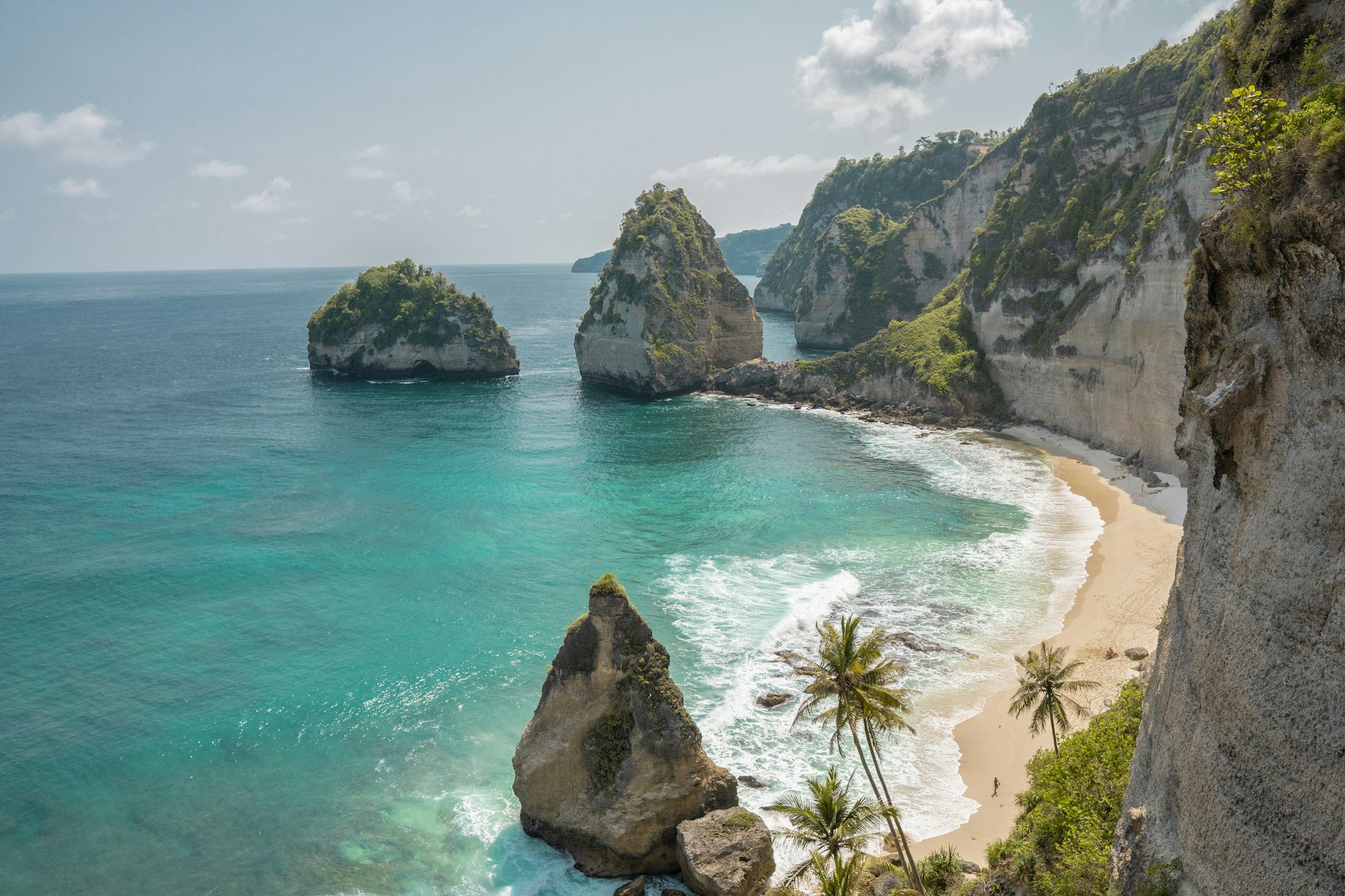 Diamond Beach and rock islands on Nusa Penida